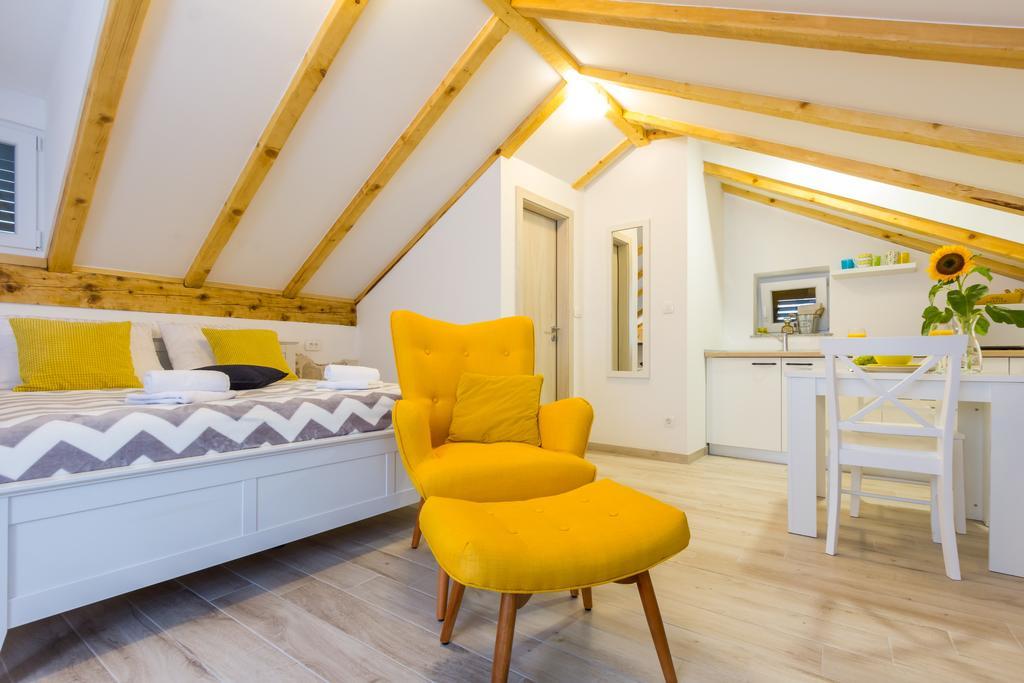 Lux Apartment Arija Split Eksteriør bilde